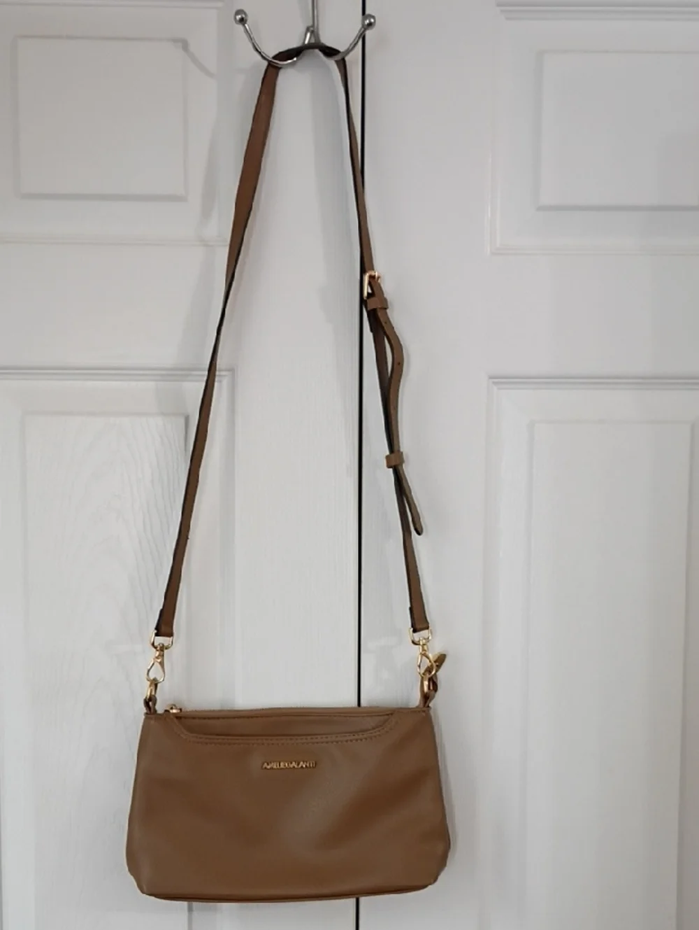 Amelie Galanti Brown Crossbody Bag - Adjustable Strap - Picture 1 of 6
